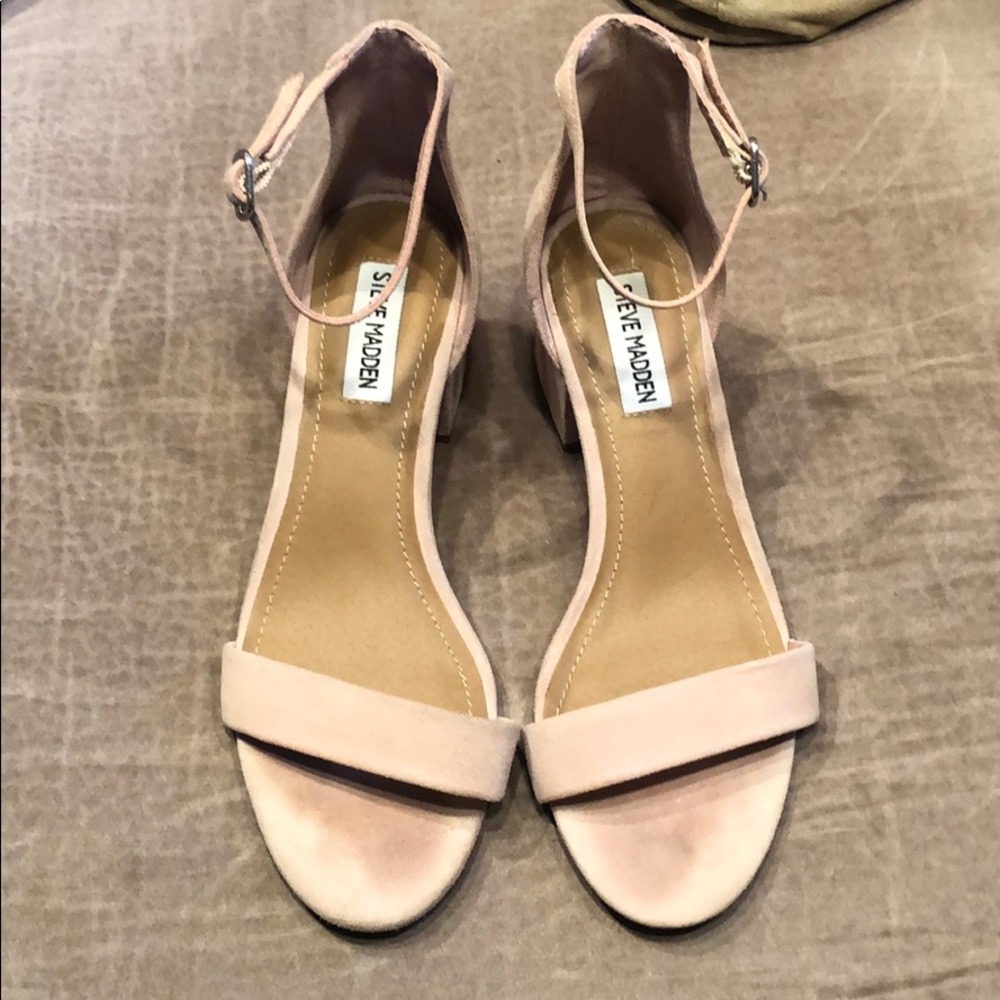 Steve madden size 7 strappy sandal